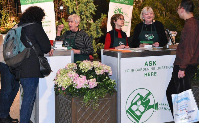 Master Gardeners at Canada Blooms 